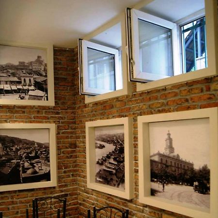 Tbiliseli Inn Tbilisi Bagian luar foto