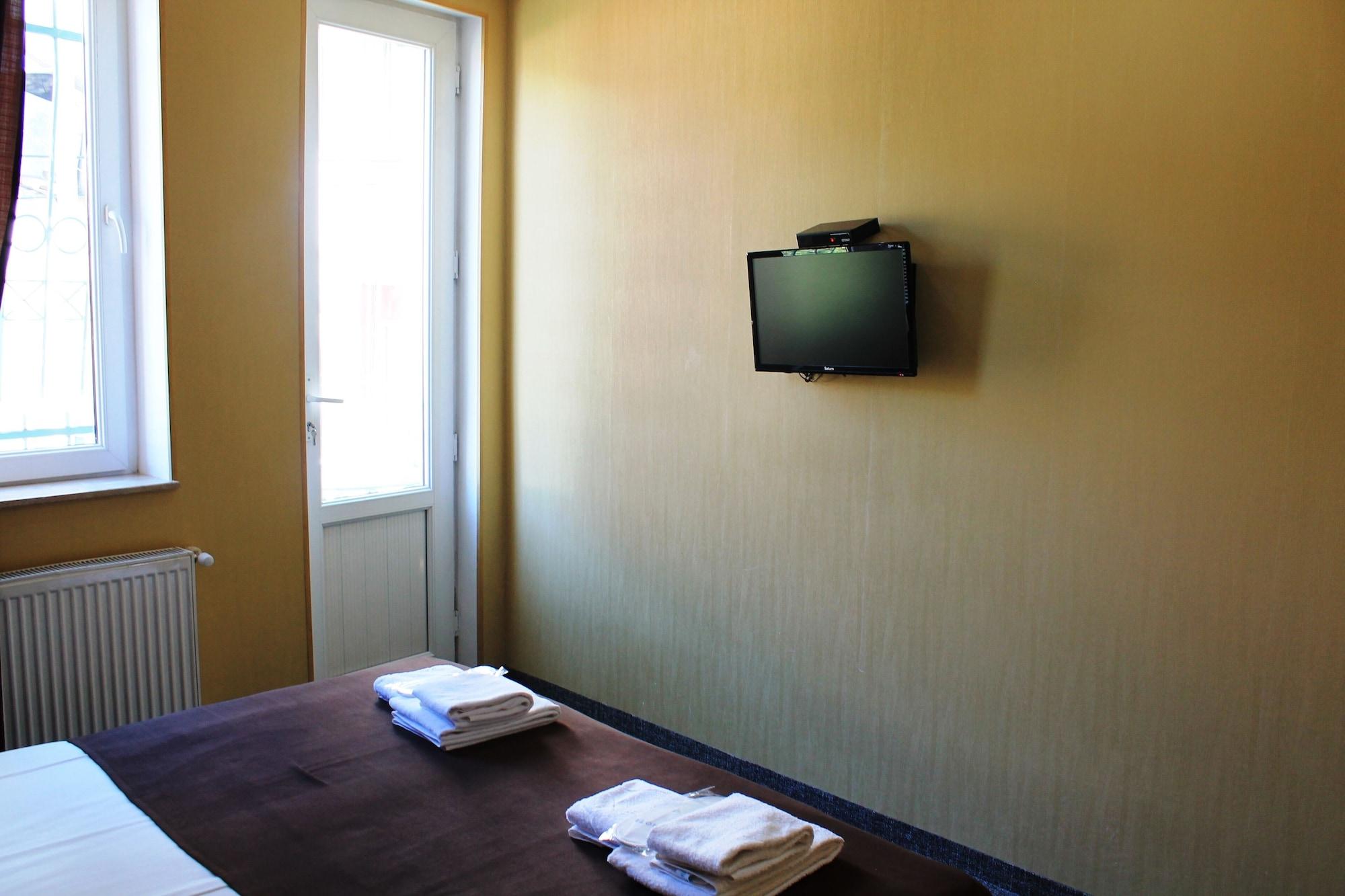 Tbiliseli Inn Tbilisi Bagian luar foto