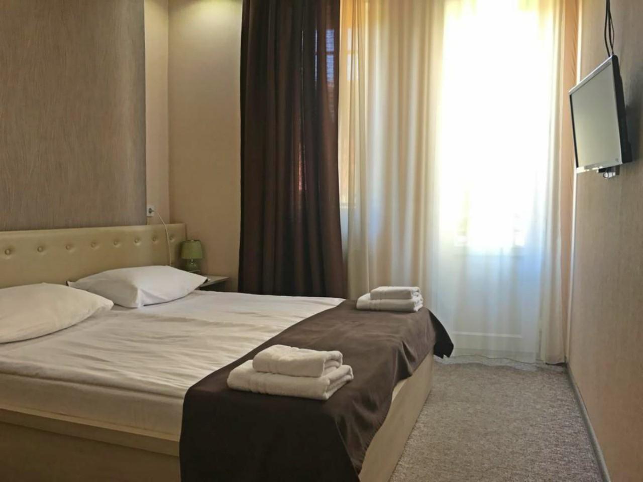 Tbiliseli Inn Tbilisi Bagian luar foto