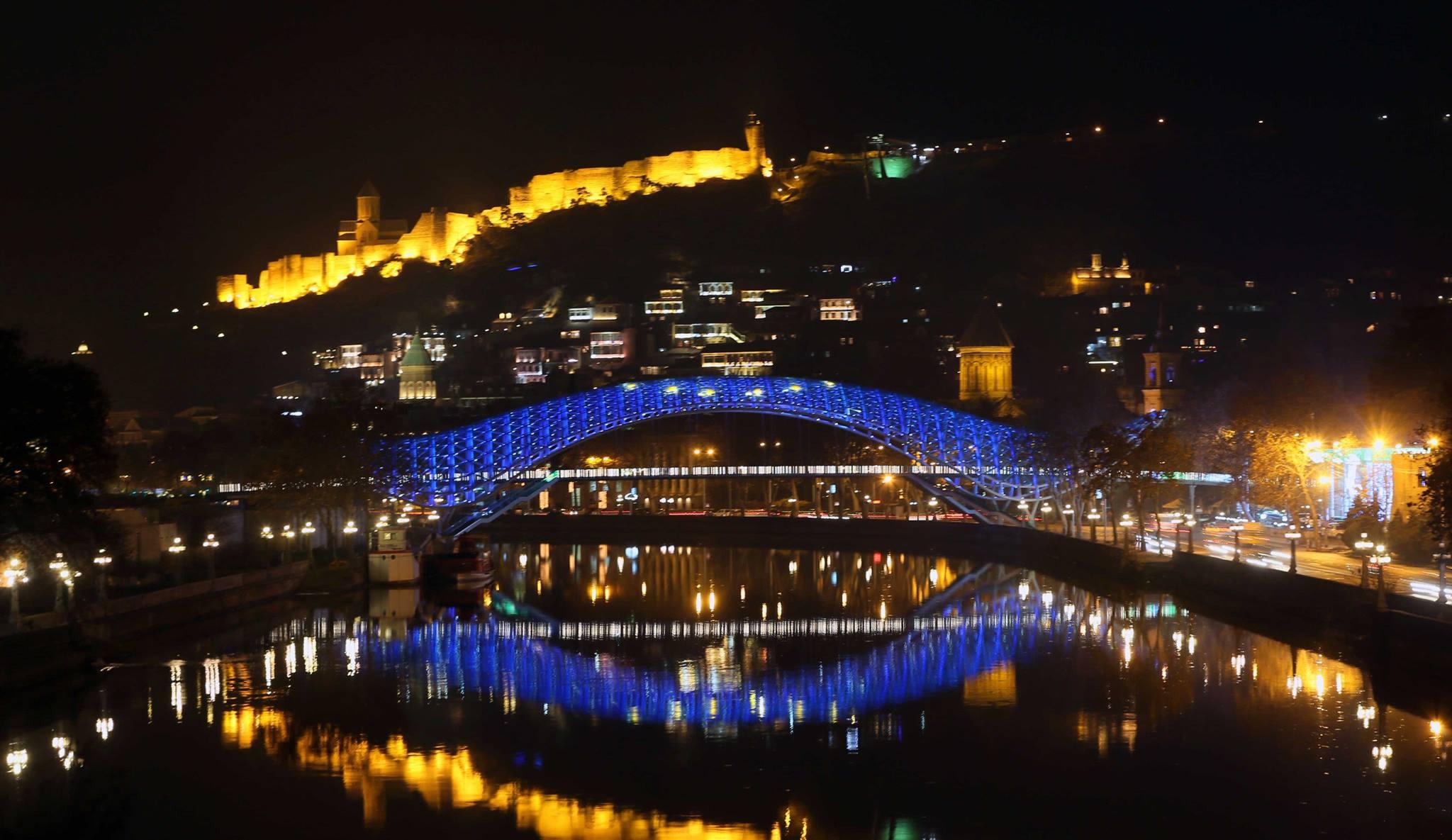 Tbiliseli Inn Tbilisi Bagian luar foto