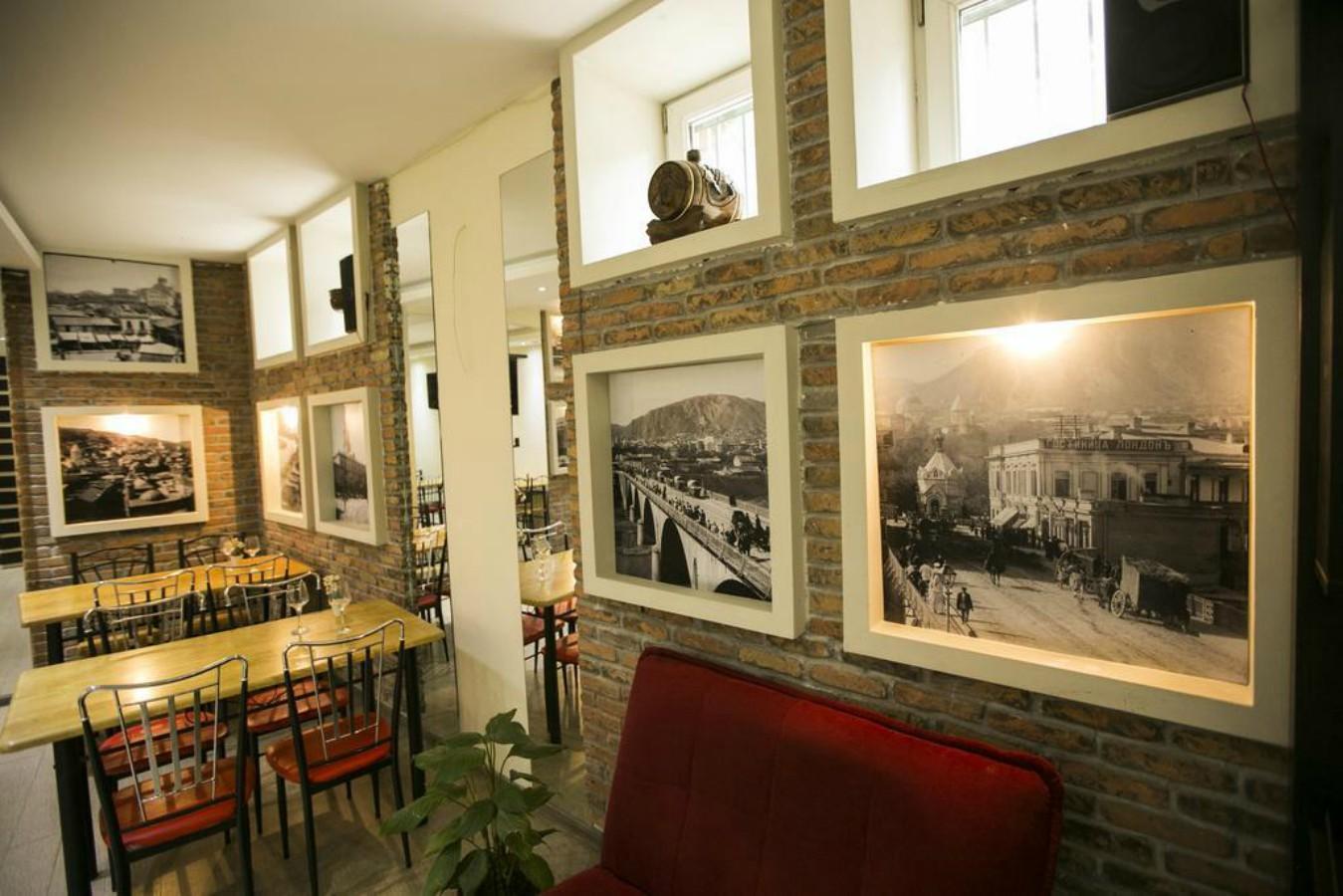 Tbiliseli Inn Tbilisi Bagian luar foto
