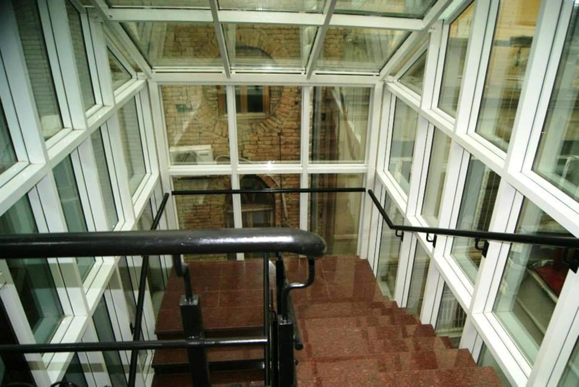 Tbiliseli Inn Tbilisi Bagian luar foto