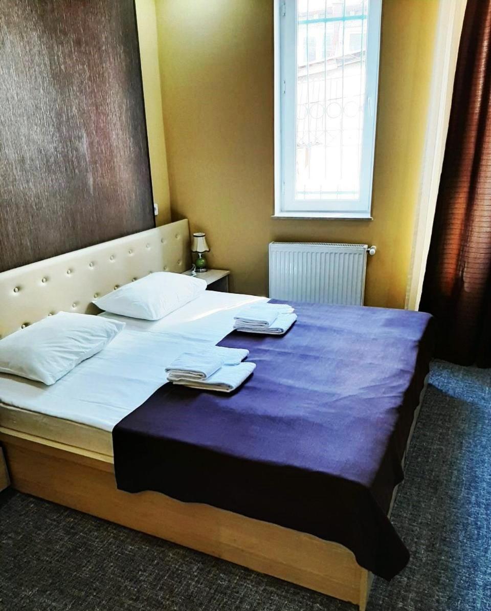 Tbiliseli Inn Tbilisi Bagian luar foto