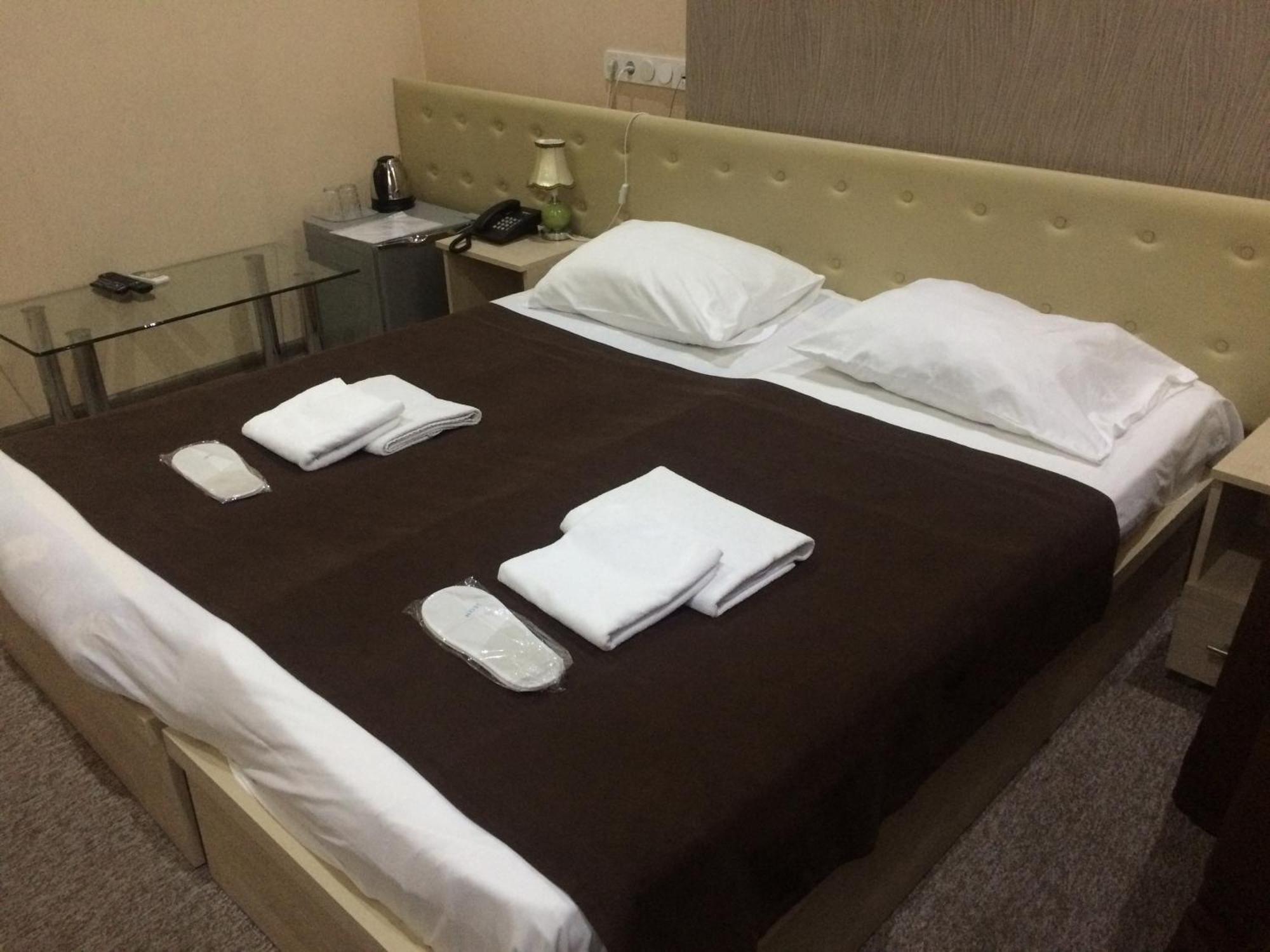 Tbiliseli Inn Tbilisi Bagian luar foto