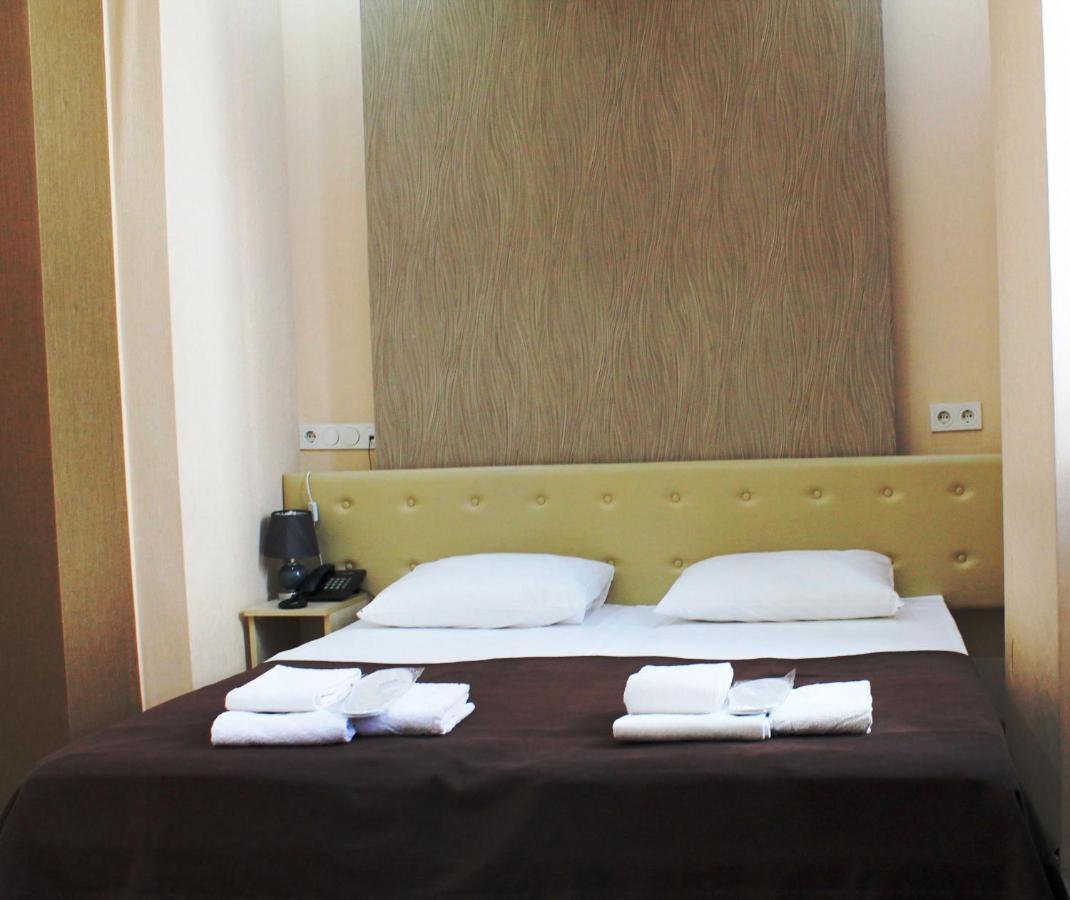 Tbiliseli Inn Tbilisi Bagian luar foto
